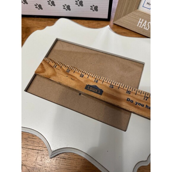 Dog sign & 2 picture frames , picture frames are 5 x 7 and 4 x 6 - Picture 4 of 8